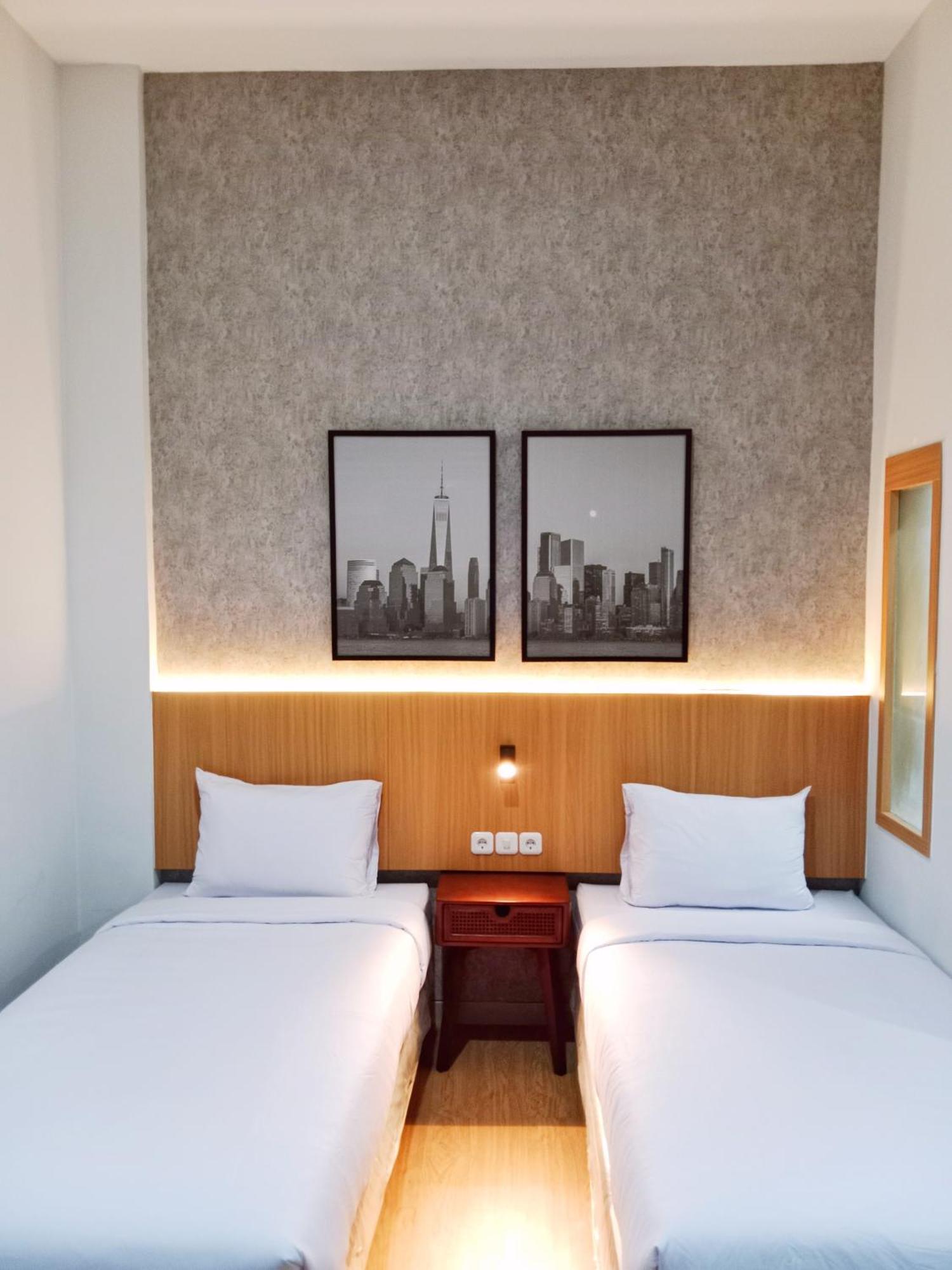 Andita Syariah Hotel 수라바야 외부 사진