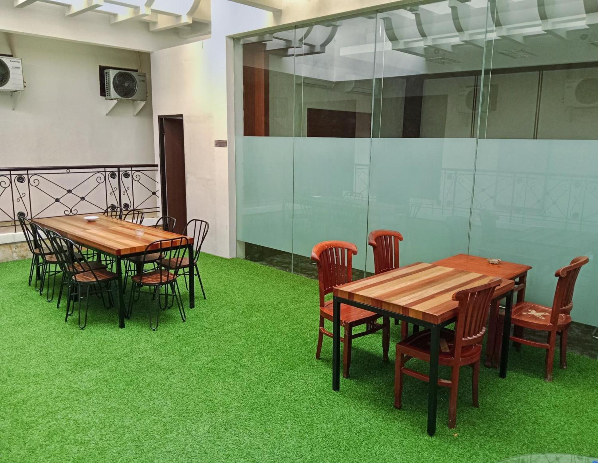 Andita Syariah Hotel 수라바야 외부 사진